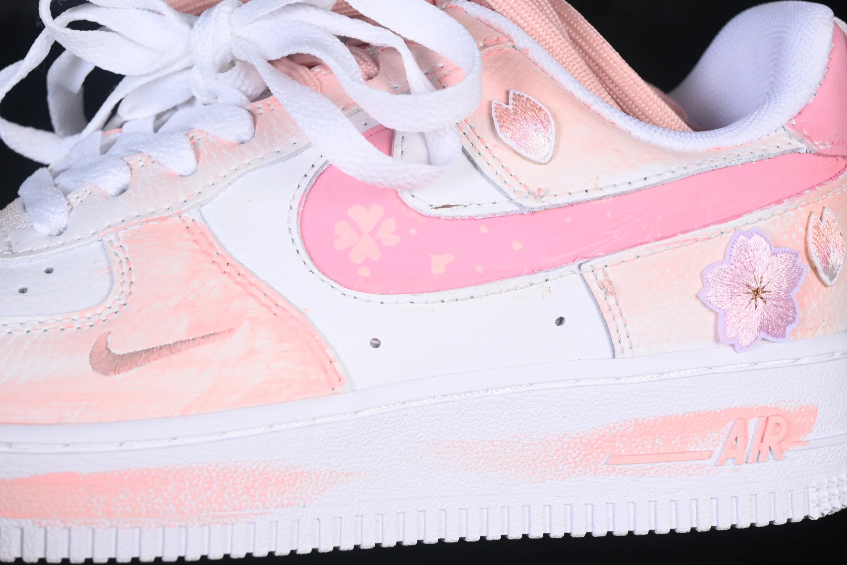 All categories Nk Air Force 1 Air Force series Nk Air Force 1 Low Air Force low-top Nike Air Force 1'07 Low "Spring Wild Cherry Prelude" Hand-painted graffiti Haruno Sakura Air Force 1 low-top casual sneakers FB8971-007